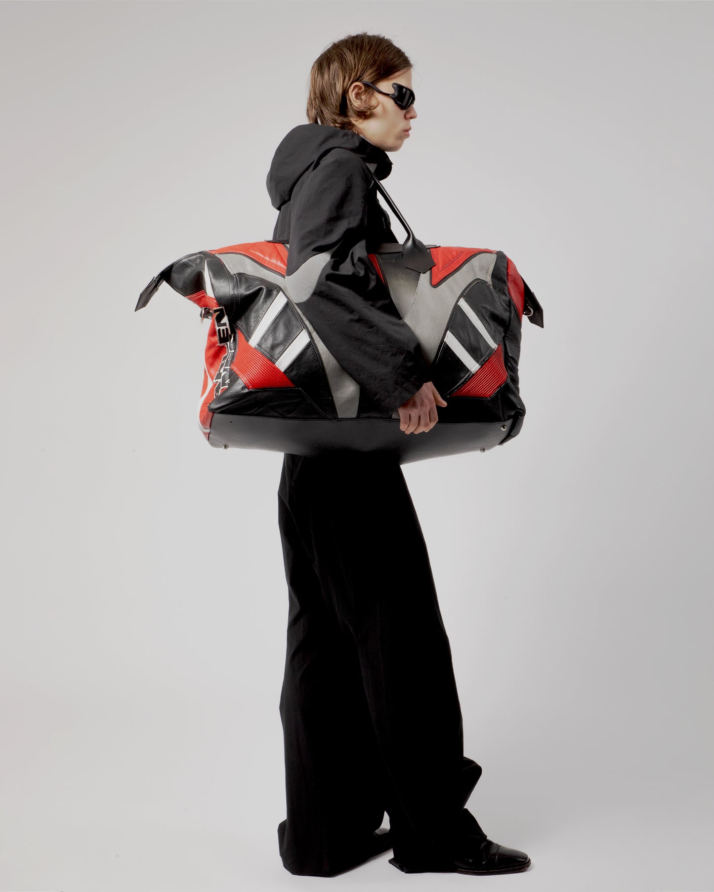 LEATHER TRAVEL BAG 8/9