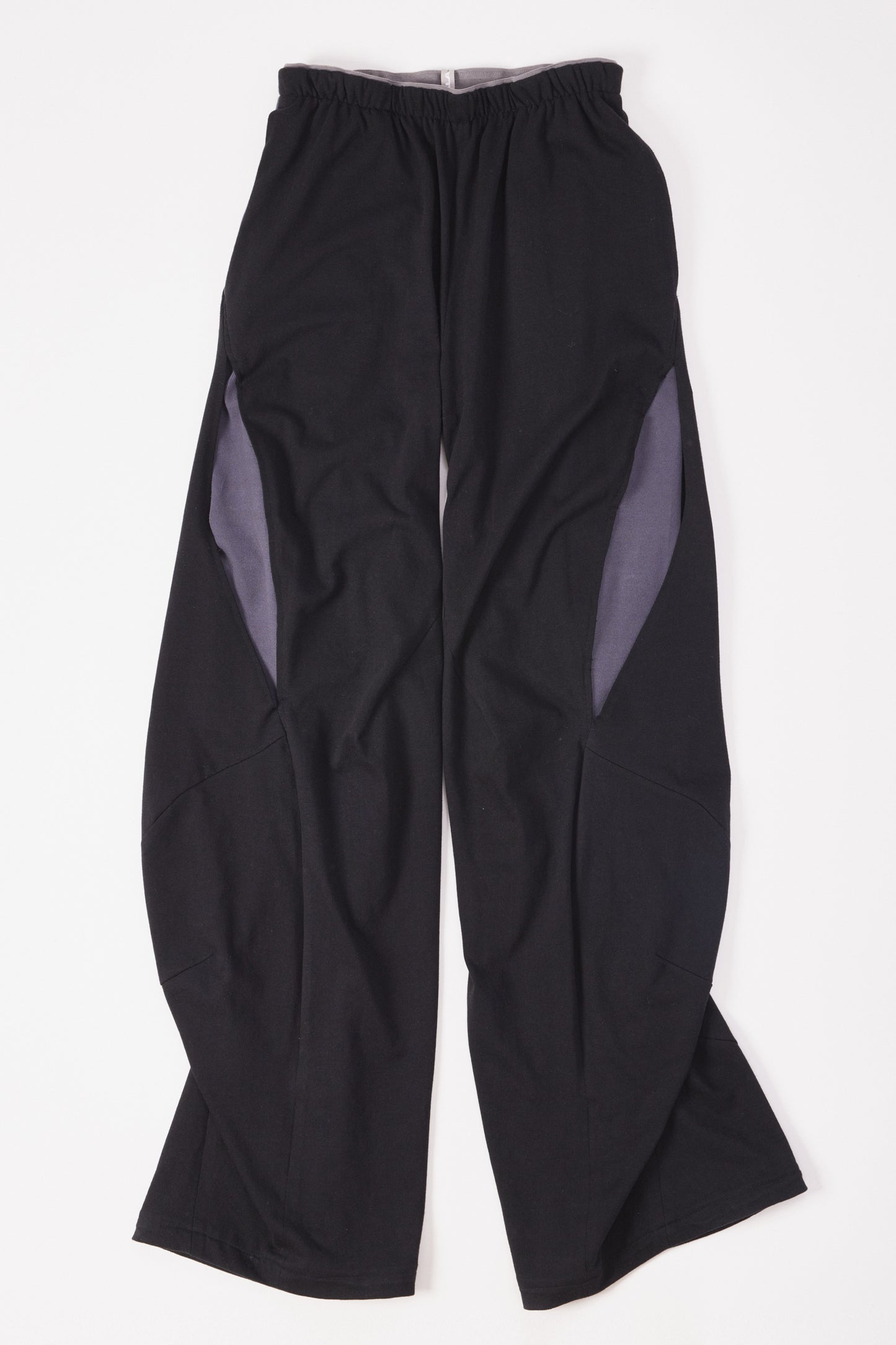 Slashed Jersey Track Bottom [Black]